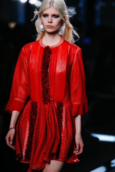 Look 69